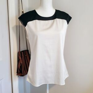 Ann Taylor Color Block Cap Sleeved Top - Black & White - Size 8P